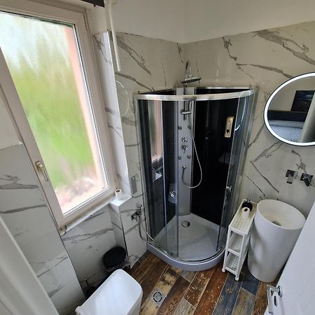 Ricci 16 - Suite & Rooms Ливорно Экстерьер фото