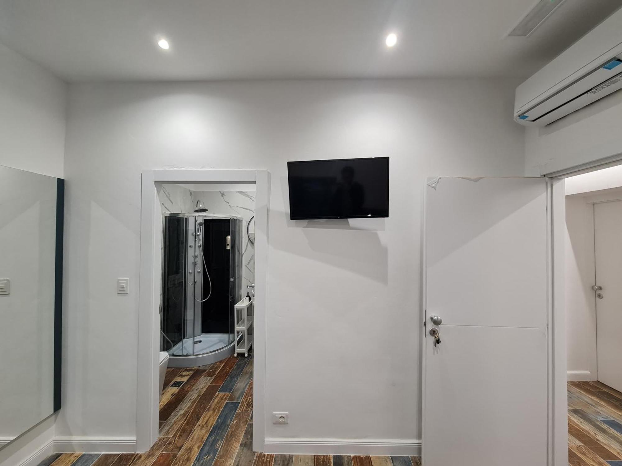 Ricci 16 - Suite & Rooms Ливорно Экстерьер фото