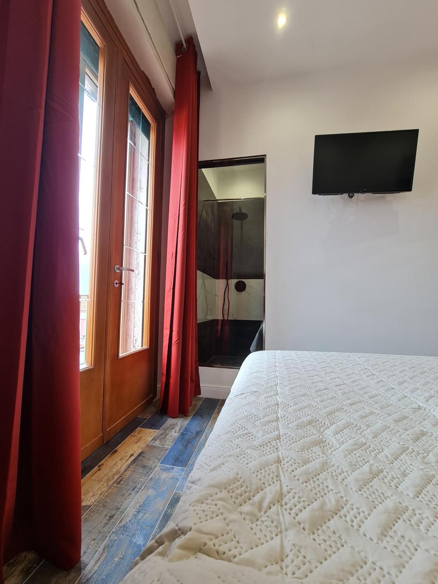 Ricci 16 - Suite & Rooms Ливорно Экстерьер фото