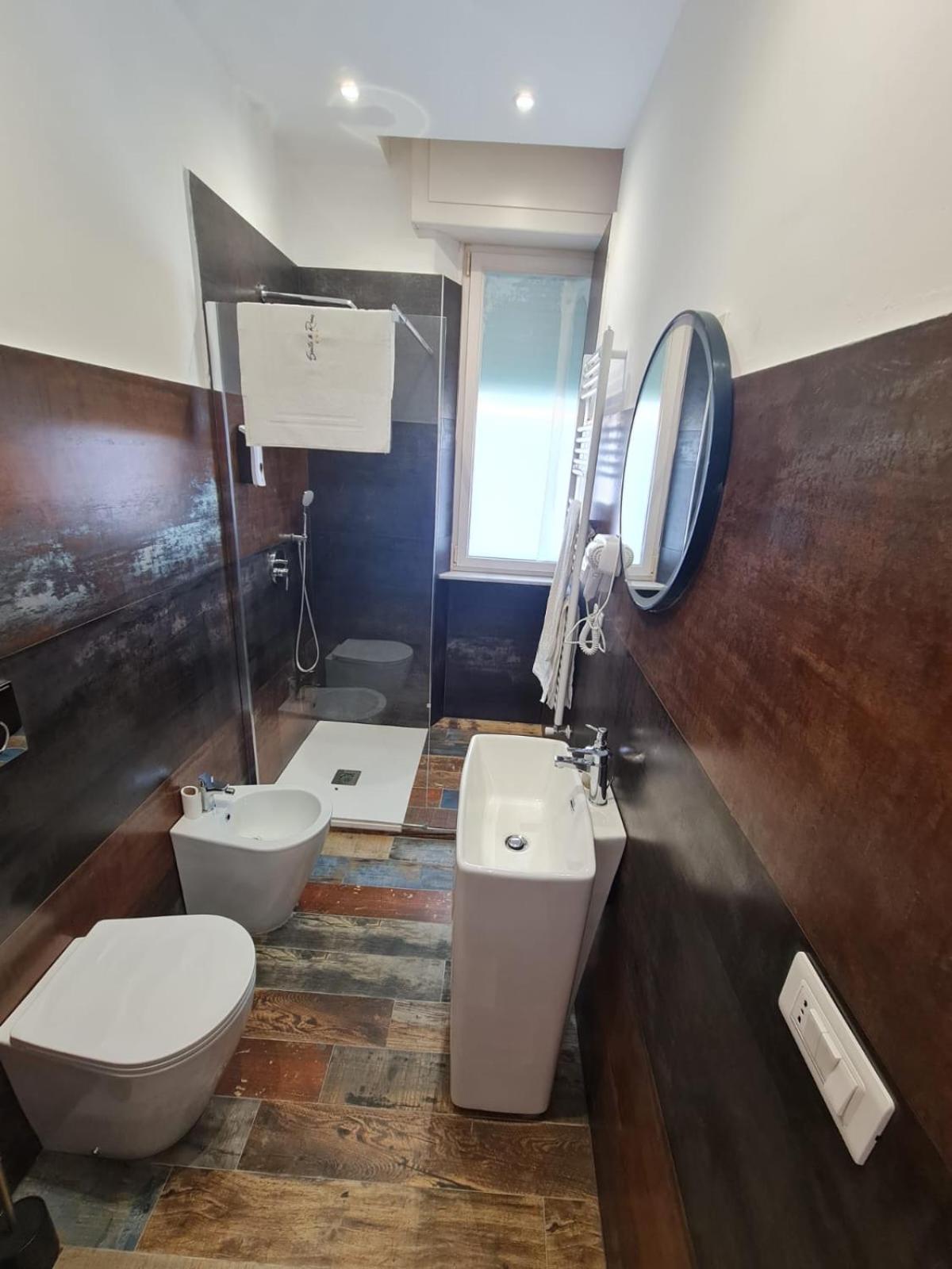 Ricci 16 - Suite & Rooms Ливорно Экстерьер фото